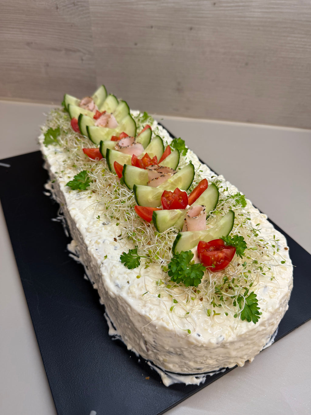 Voileipäkakku ( GLUT/LAKT )