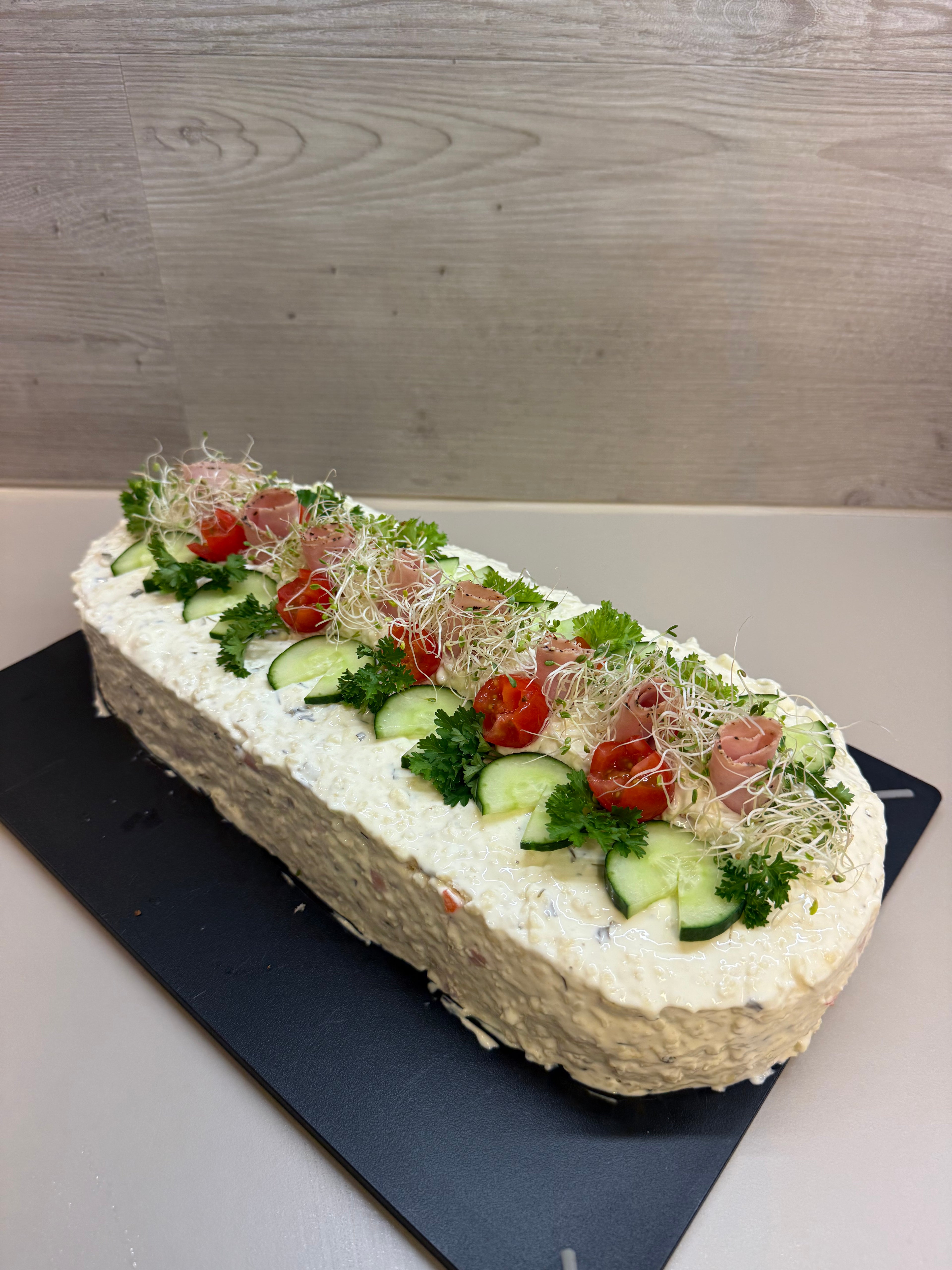 Voileipäkakku ( GLUT/LAKT )