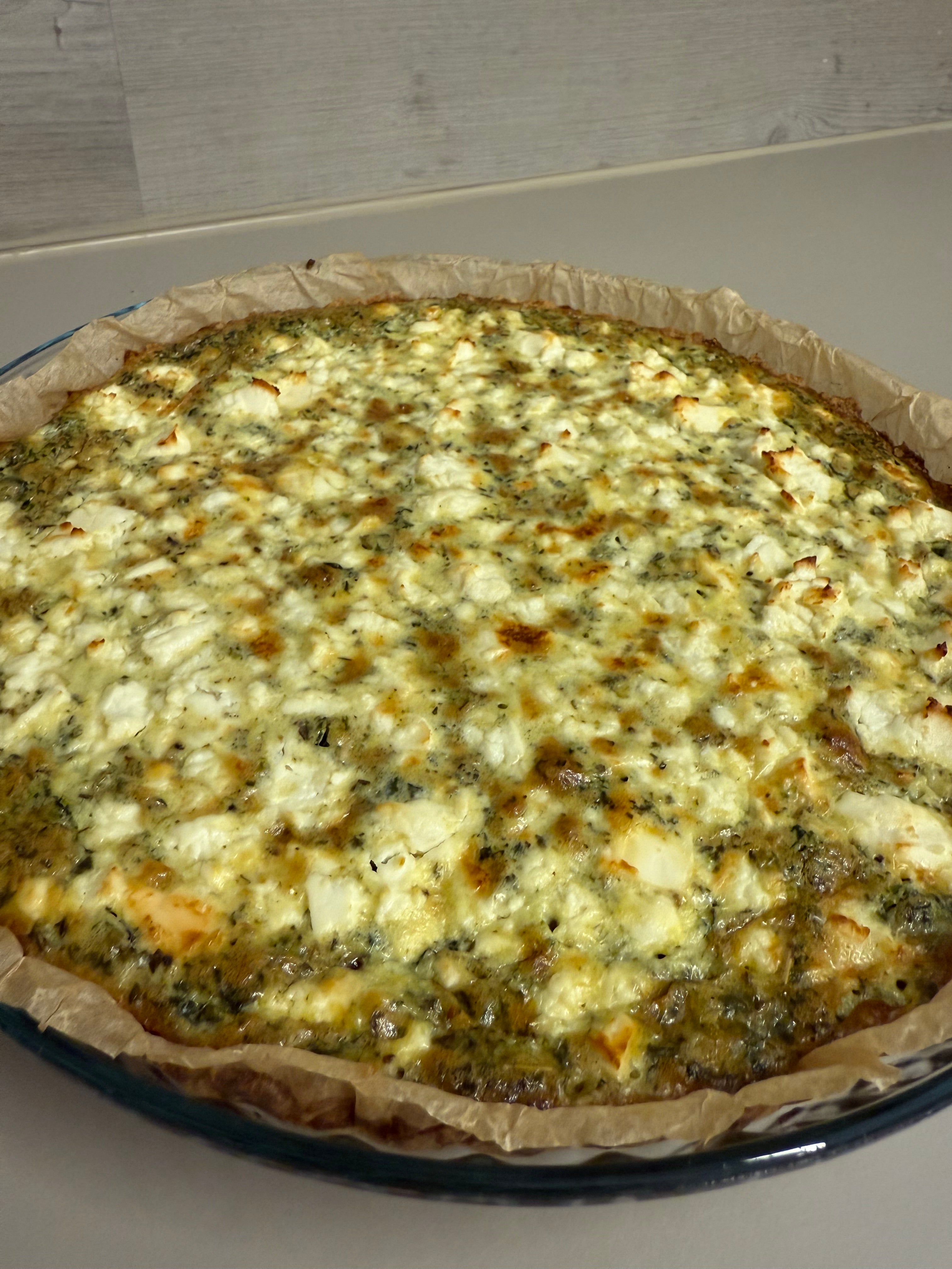 Café Noní | Suolanenpiirakka | GLUT/LAKT